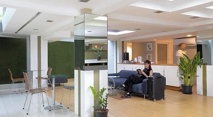 Nantra Sukhumvit 39 Hotel