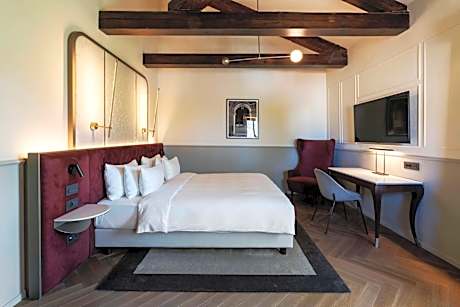 Collection Superior Room with Garden View