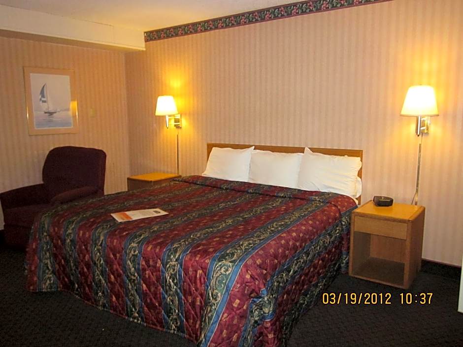 Howard Johnson by Wyndham Benton Harbor