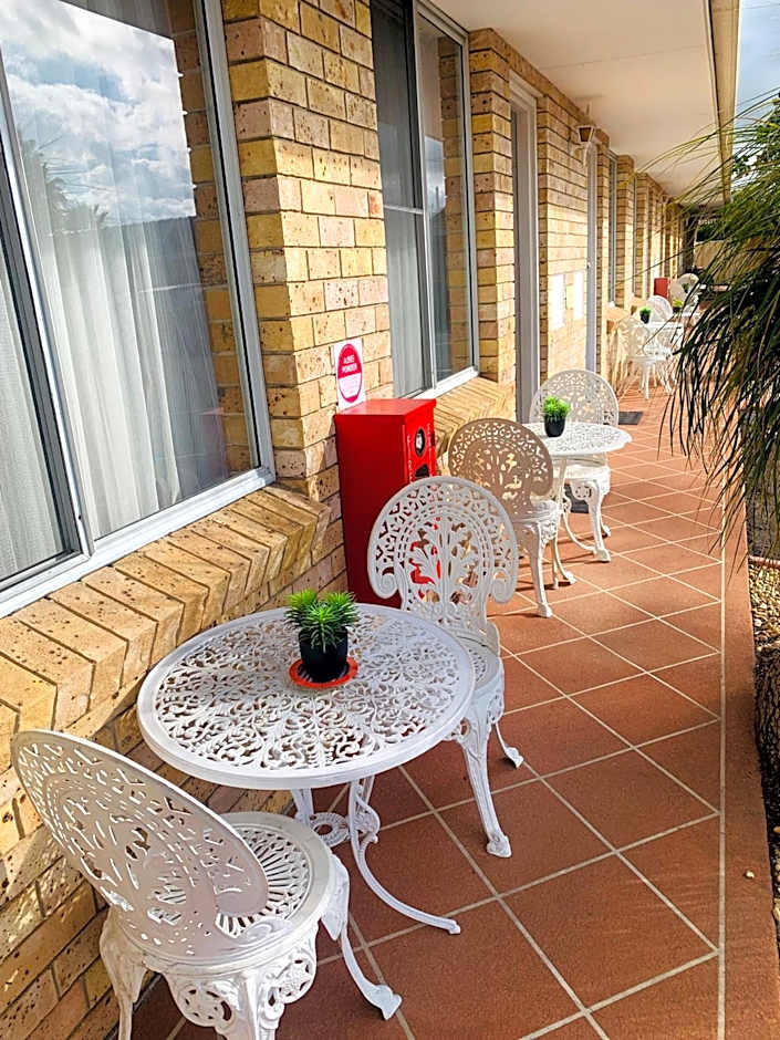 Town and Country Motor Inn