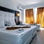 Arora Hotel