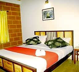 Altius Nest Hotel
