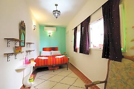 Queen Room with Garden View