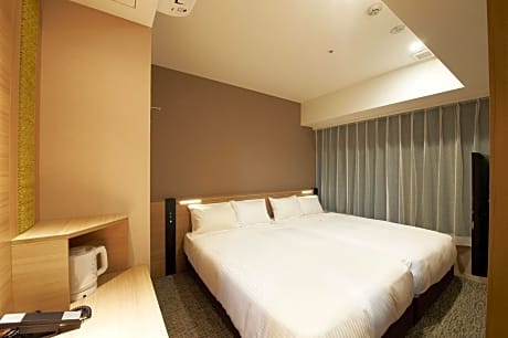 Twin Room - Non-Smoking