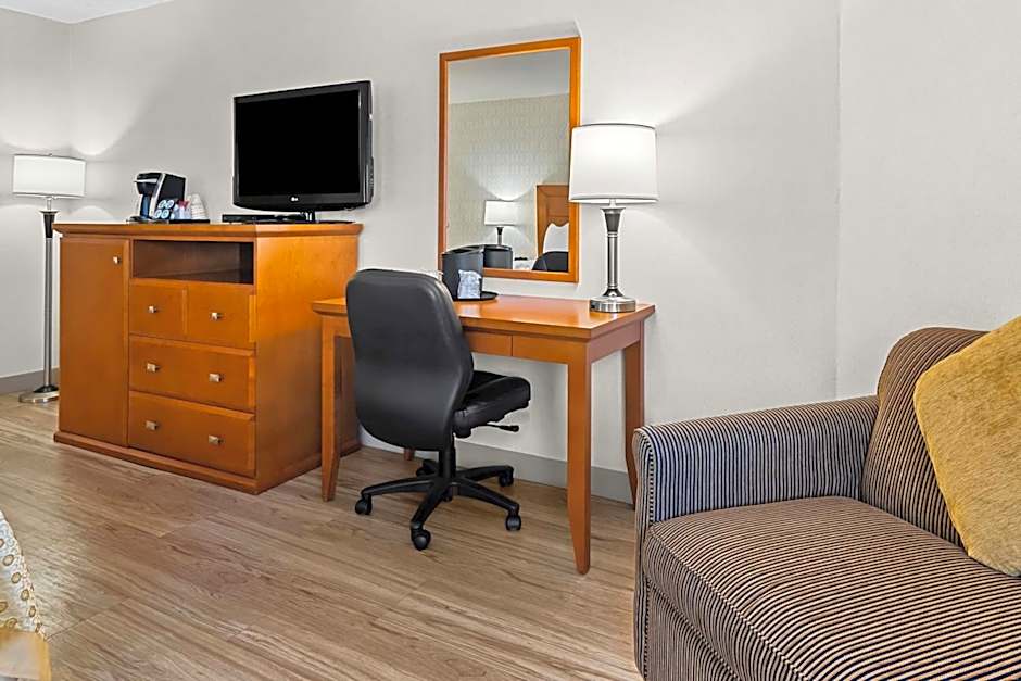 Best Western Plus Langley Inn