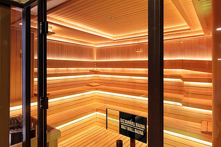Wyndham Grand Izmir Ozdilek Thermal & Spa