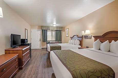 Queen Room with Two Queen Beds - Non-Smoking