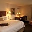 Hampton Inn By Hilton Columbus-Airport