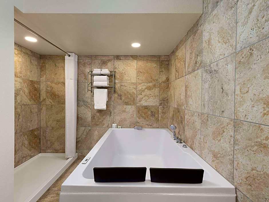 Ramada by Wyndham Elko Hotel at Stockmen's Casino