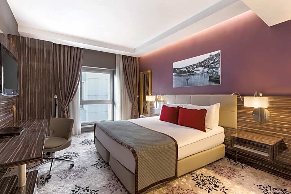 Photo 1 of 11 of Suite, Terrace