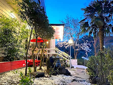 Hanamizuki Hot Spring Resort