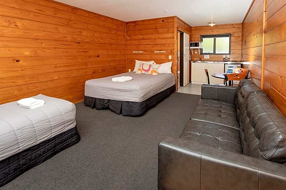 Wellington TOP 10 Holiday Park
