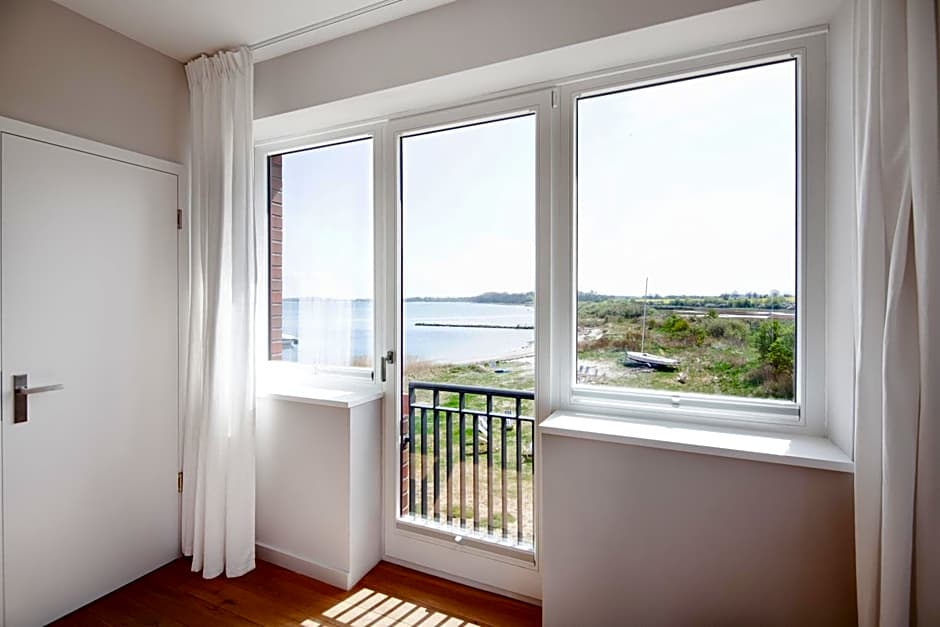 Bades Huk Marina Hotel