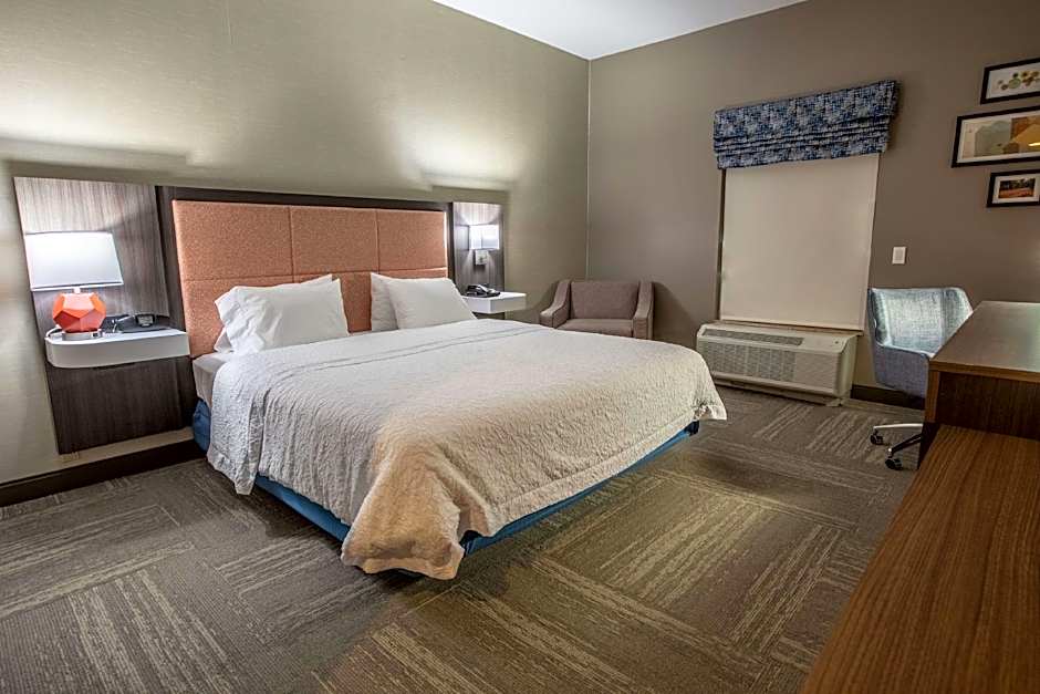 Photo 1 of 5 of 1 King Bed, Mobility Accessible, Roll in Shower