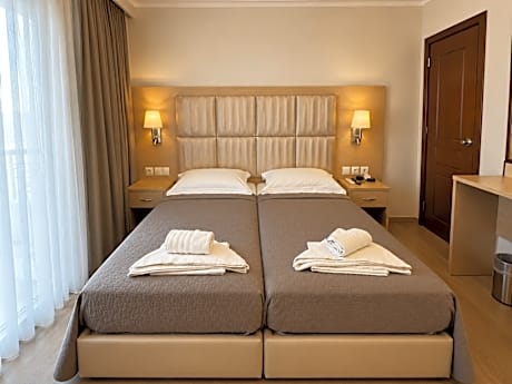 Economy Twin Room