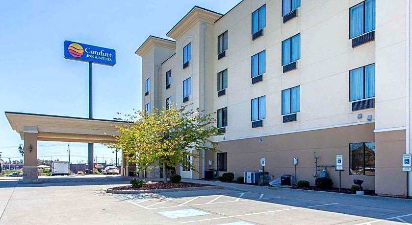 Comfort Inn & Suites Madisonville