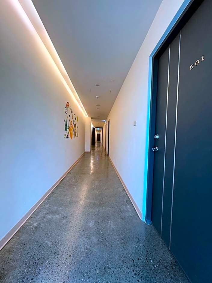 Travel Light Hotel
