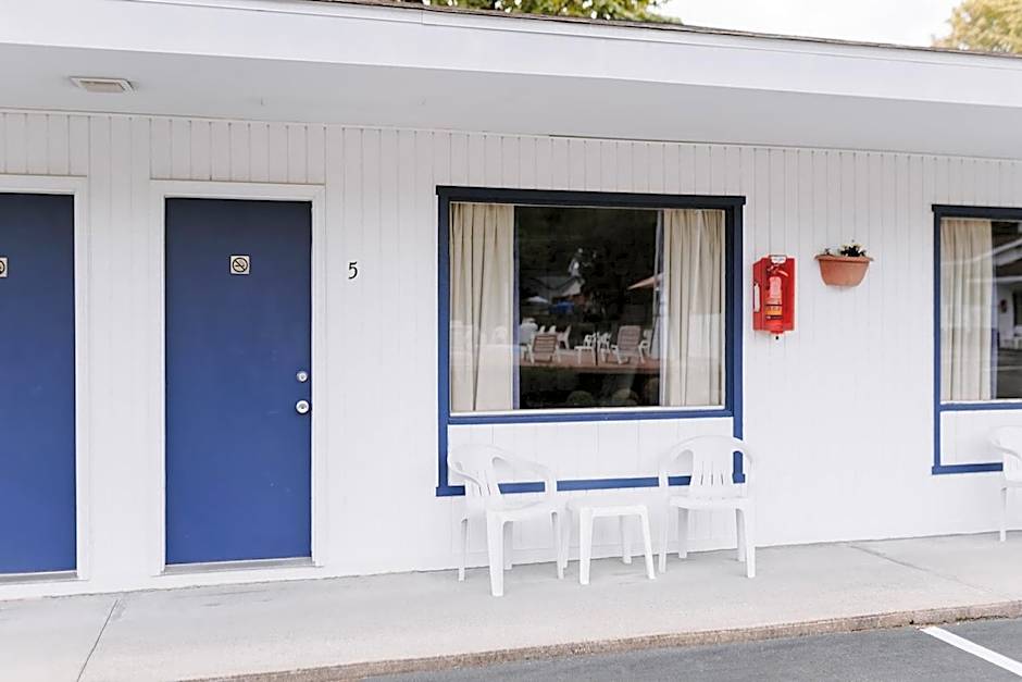 Blue Moon Motel