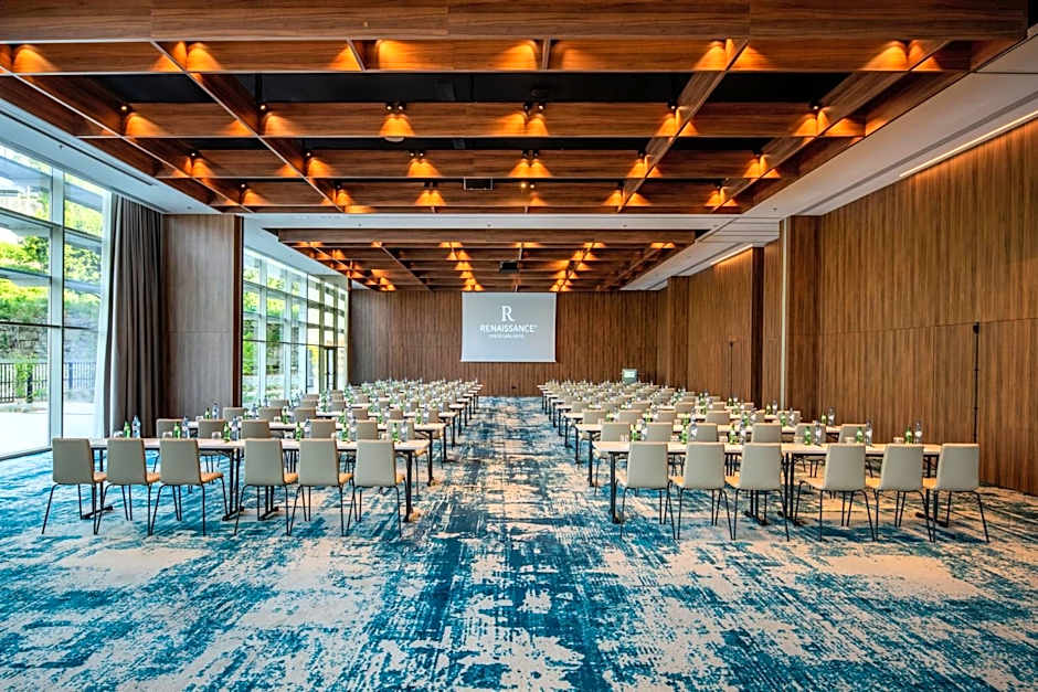 Renaissance Porto Lapa Hotel