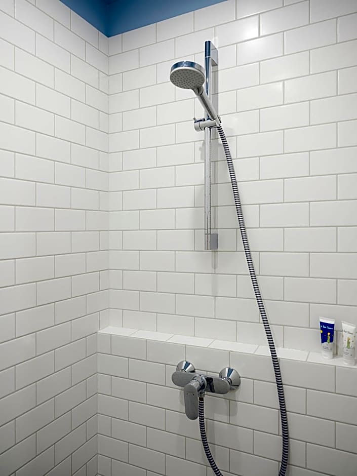 MIRO Rooms Skolas - quiet chic, free parking, self check-in