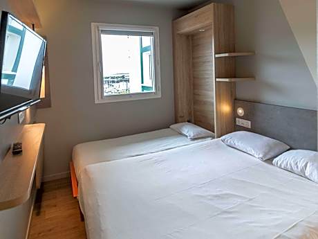 Standard Triple Room with One Double Bed and One Single Bed