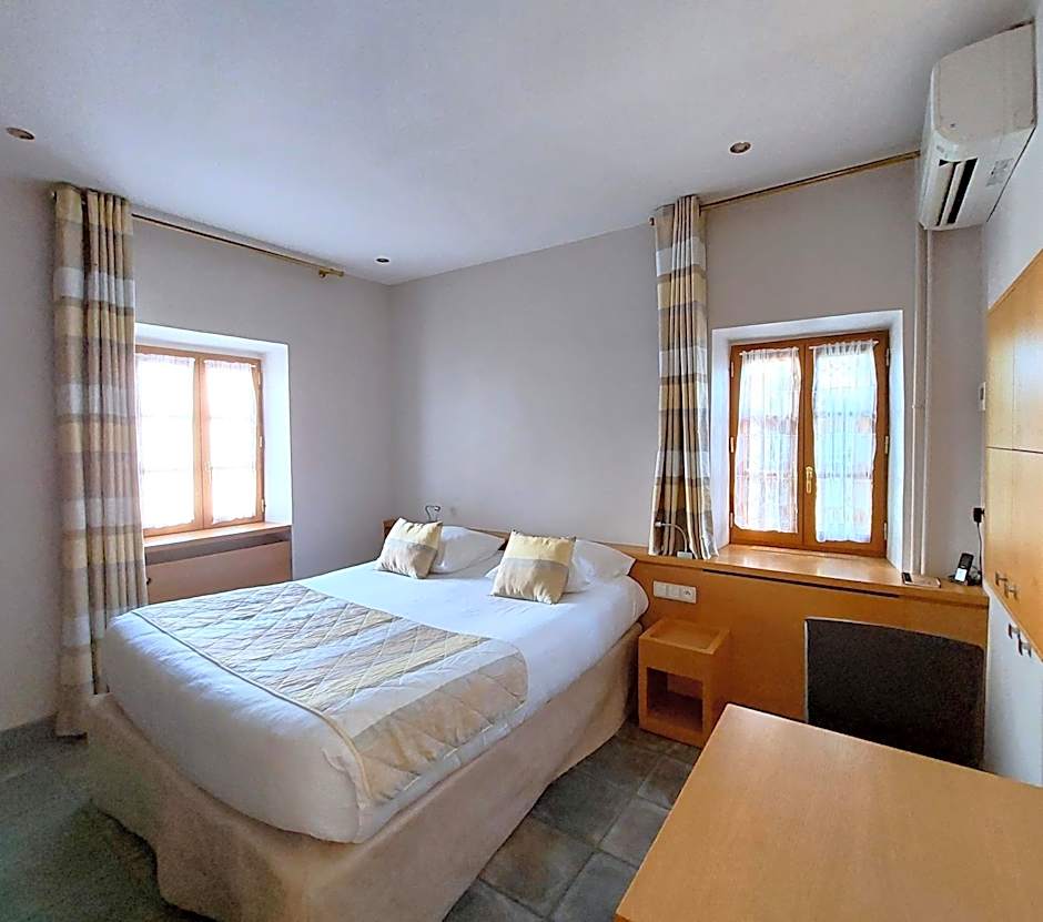 Logis Auberge Les Murets Hotel Restaurant Spa