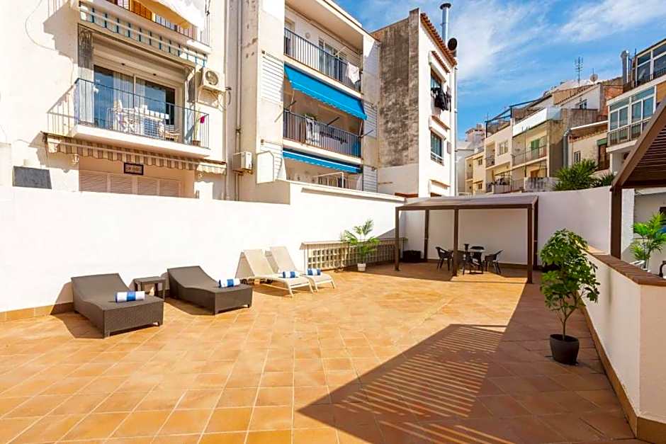 Lucas House Apartments by Sitges Group