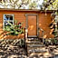 The Historic Leakey Inn