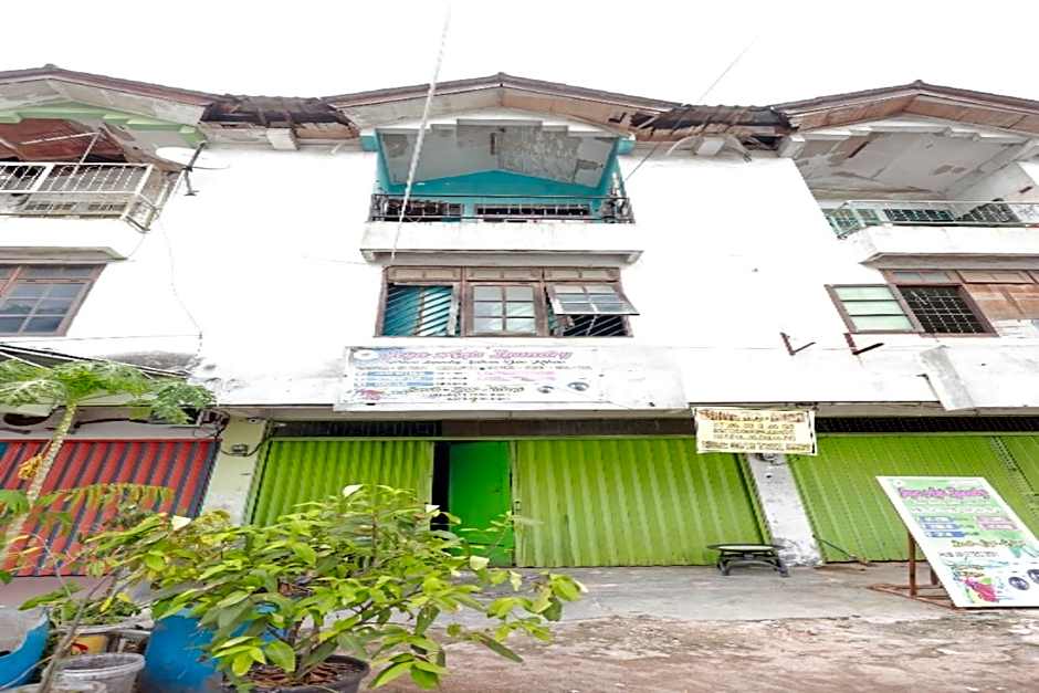 SPOT ON 92715 Joyoakis 2 Homestay Syariah