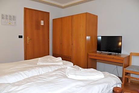 Triple Room with Balcony