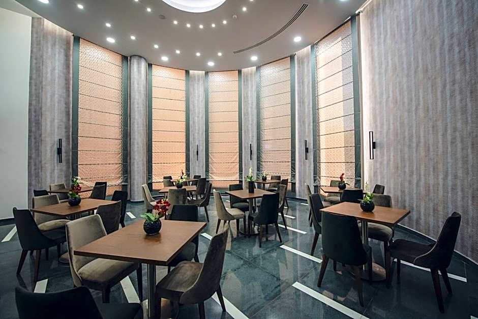 LOUIS V HOTEL LEBANON