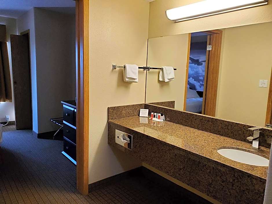 Super 8 by Wyndham Edmonton International Airport