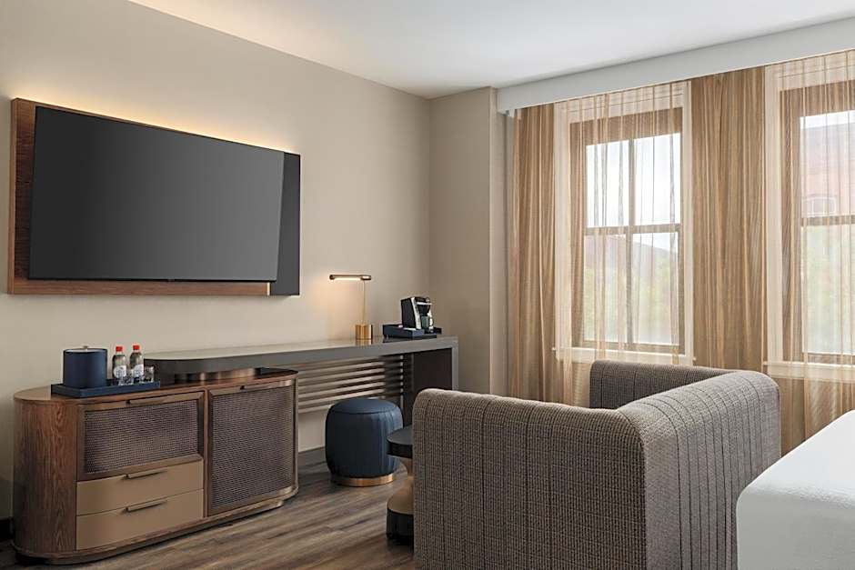 The Berkeley Richmond, Outset Collection by Hilton
