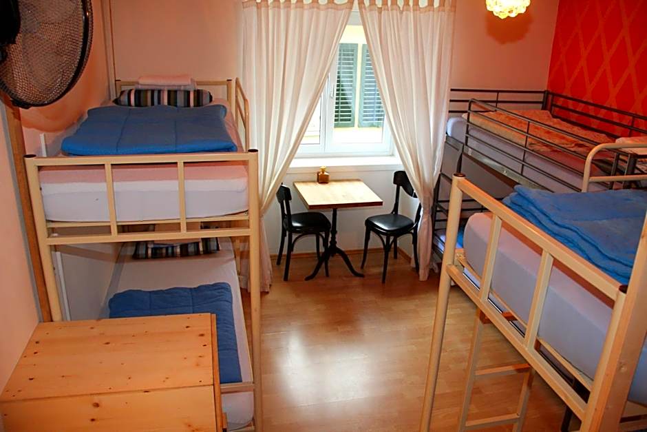 Oldtown Hostel Otter