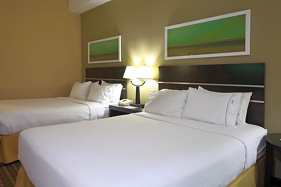 Holiday Inn Express Hotel & Suites Vernon By IHG