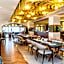 Wellborn Luxury Hotel
