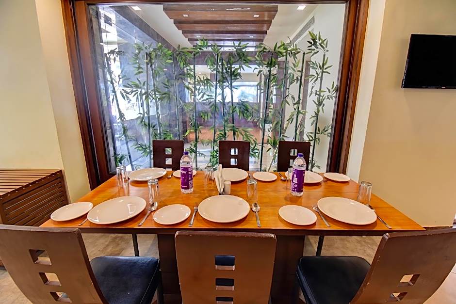 Hotel Lotus Ivy Studios Near Pune Airport