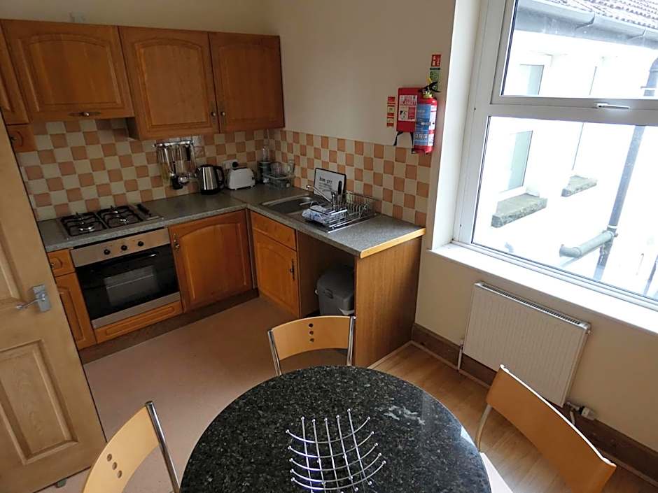 Hurst Dene Aparthotel