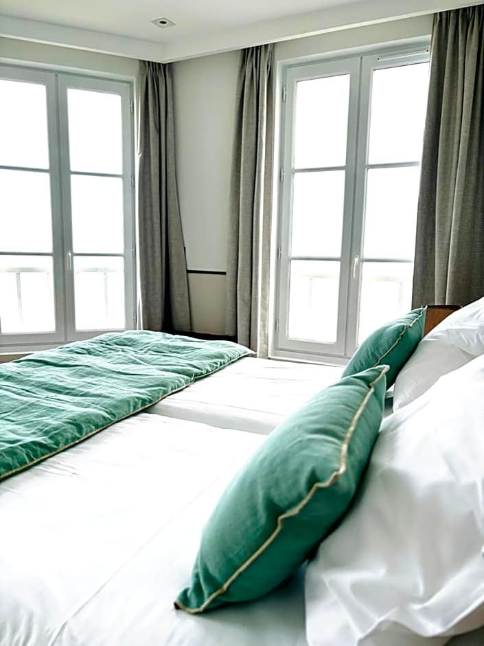 Hôtel De La Marine