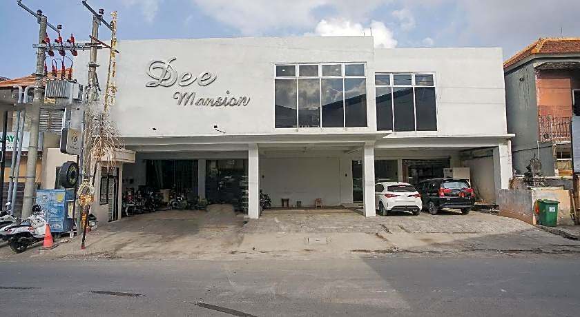 Dee Mansion