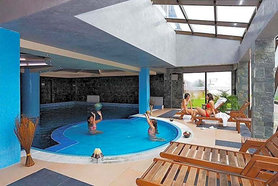 500м. от лифта Сладък дом в Белведере СПА комплекс