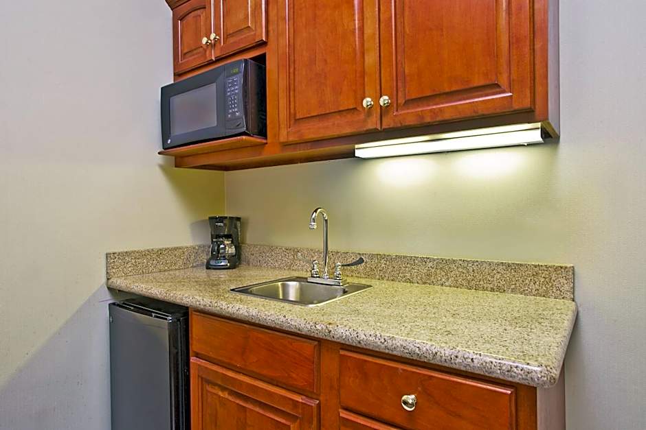 Holiday Inn Express Hotel & Suites Goshen By IHG