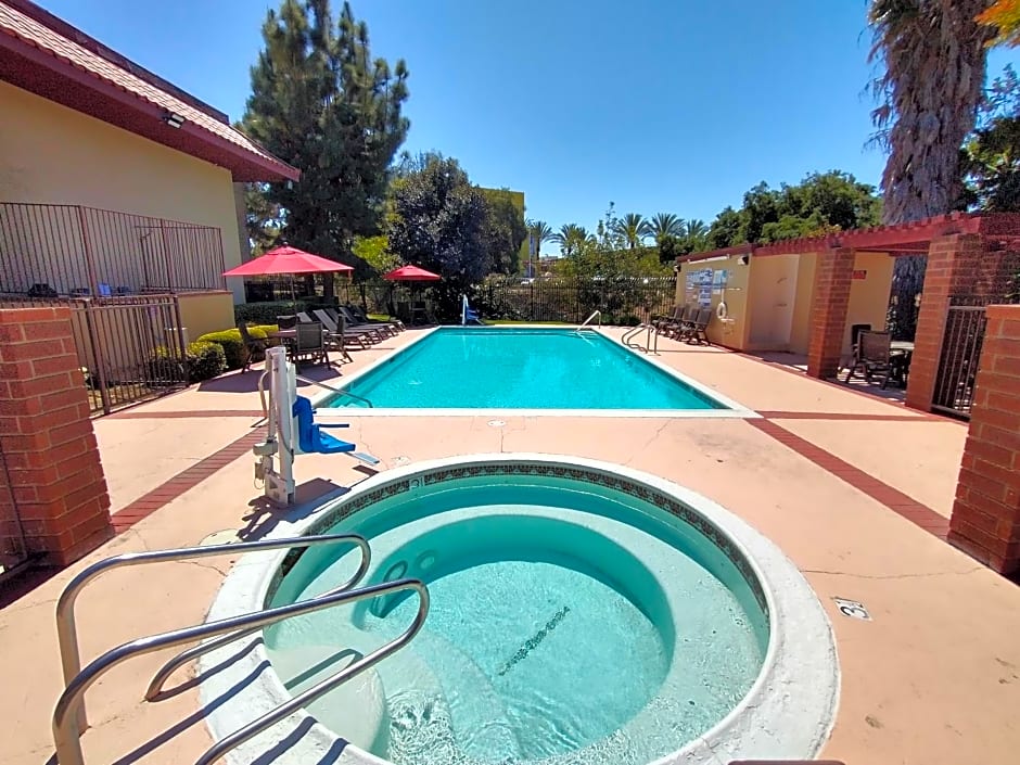 Red Roof Inn Santa Ana