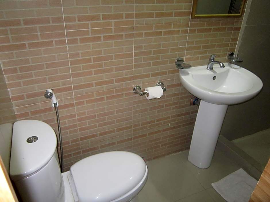 Plaza Maria Luisa Suites Inn