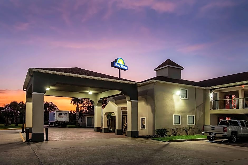 Days Inn by Wyndham Sulphur LA