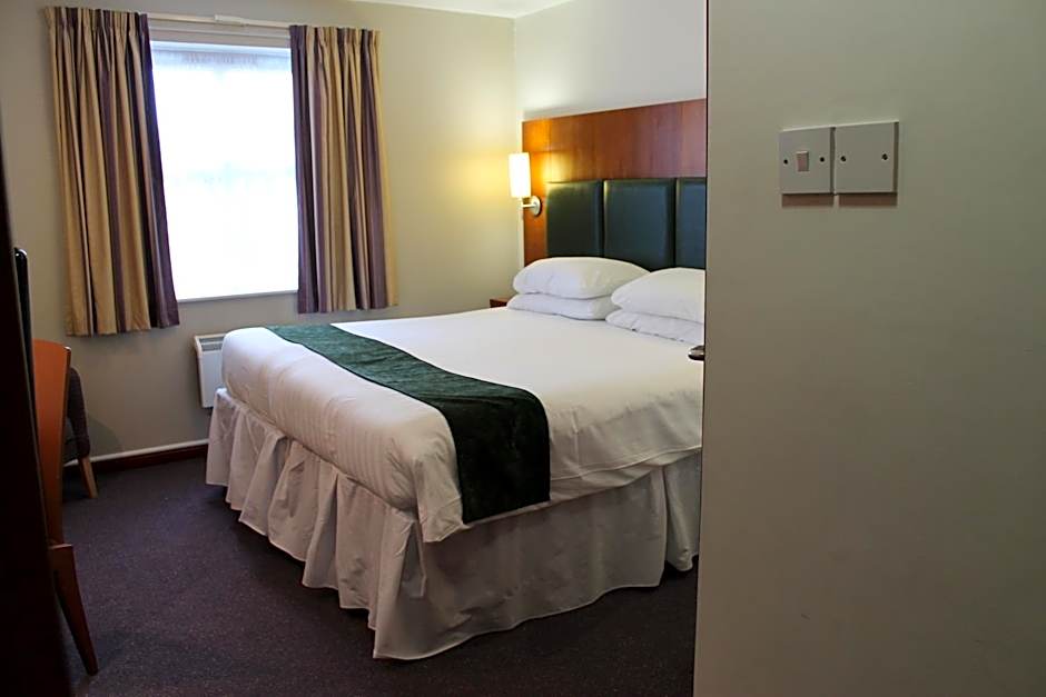 Photo 1 of 4 of 1 Double Bed or 2 Beds