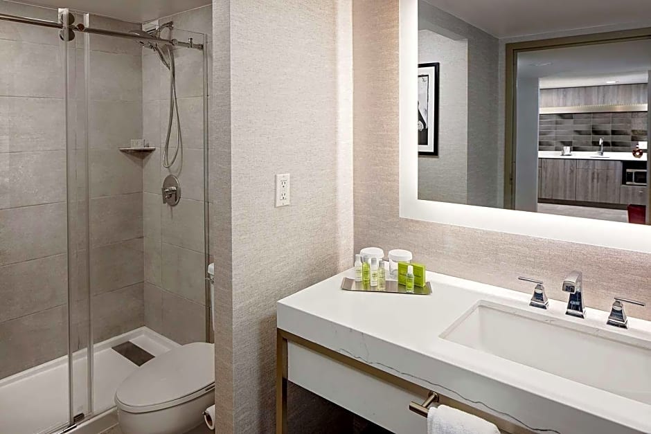 DoubleTree by Hilton Tulsa Downtown