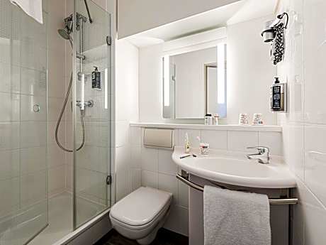 Standard Room with 2 single beds