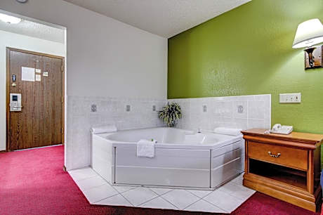 King Room with Spa Bath