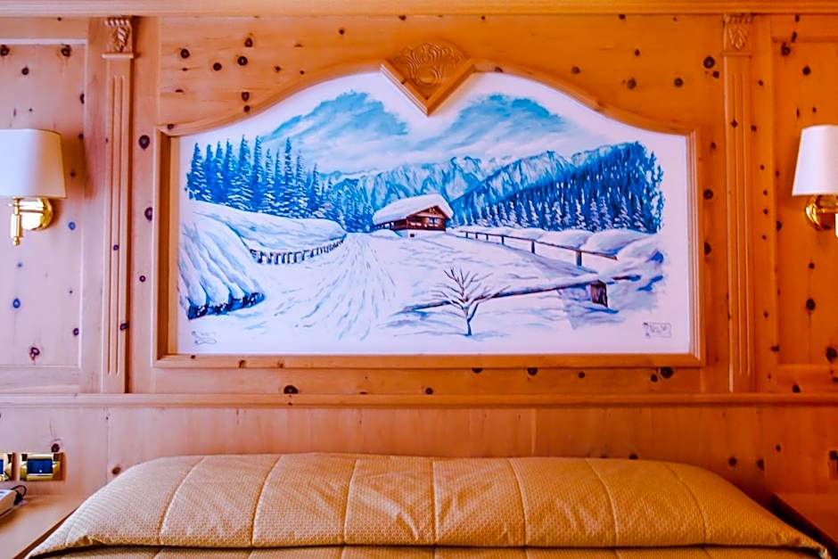 Albergo Dimaro Wellness Hotel